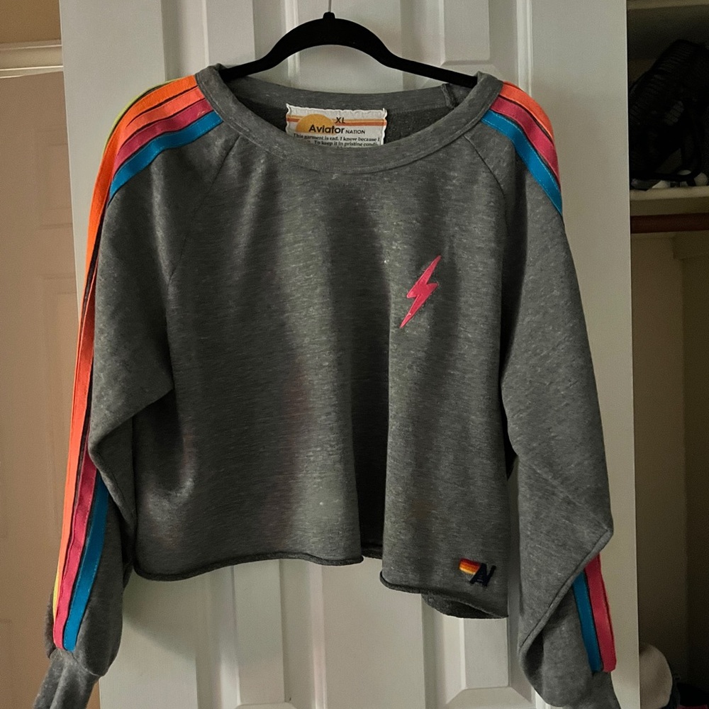 AVIATOR NATION BOLT EMBROIDERY CLASSIC CROPPED CREW SWEATSHIRT